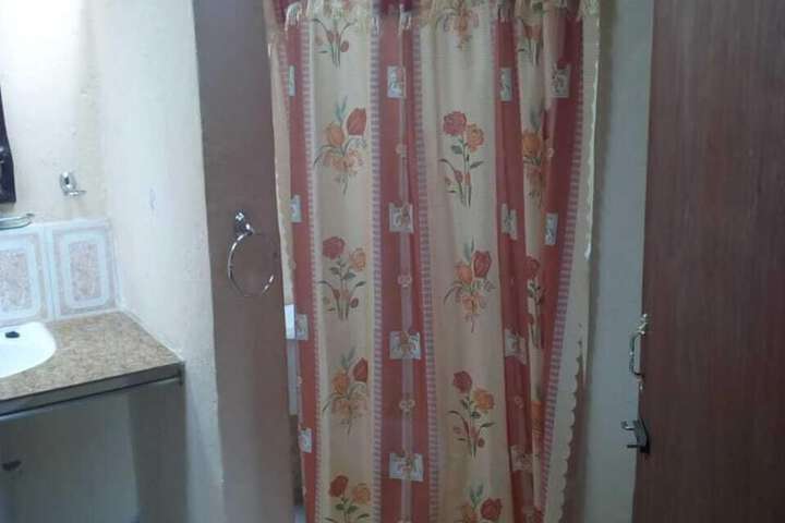 Room 28 of 53