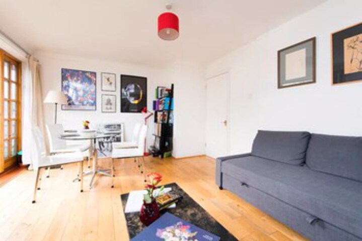 Room 11 of 20