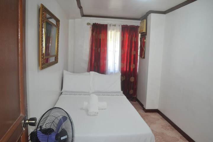 Room 14 of 141