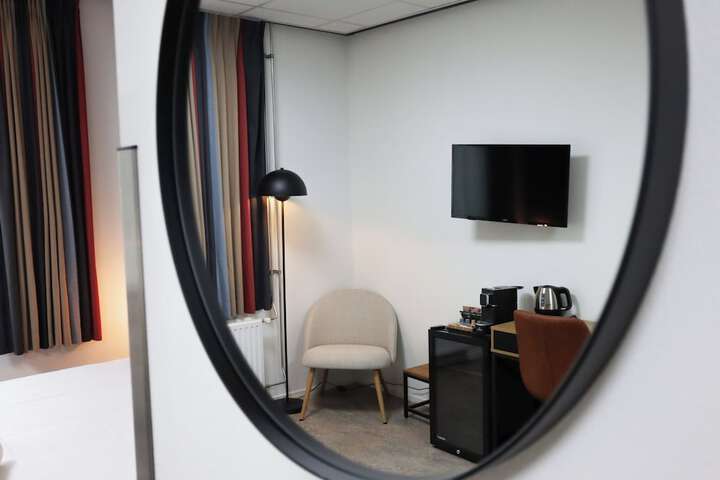 Room 19 of 46