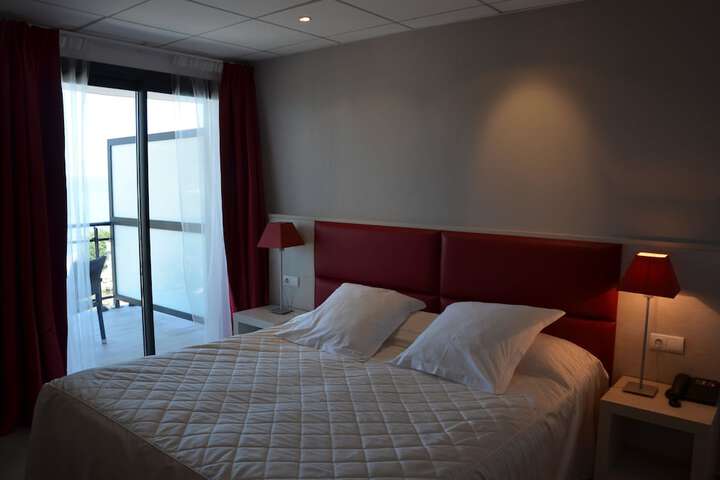 Room 13 of 53