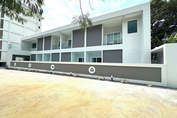 Hotel 73 of 75