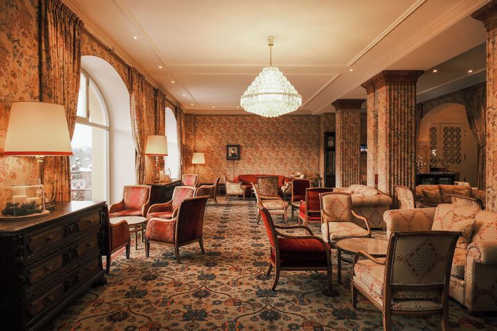 Hotel Lobby