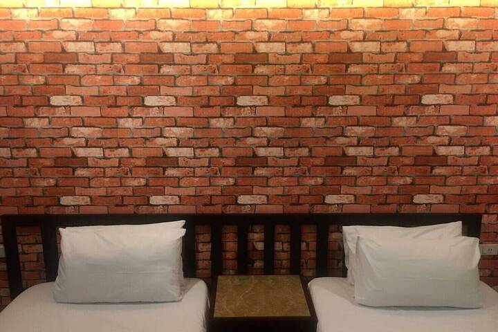 Room 30 of 50