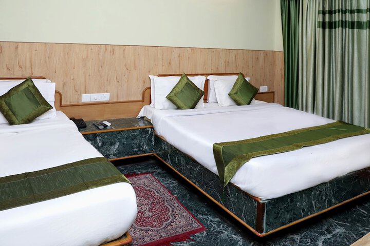 Room 21 of 40