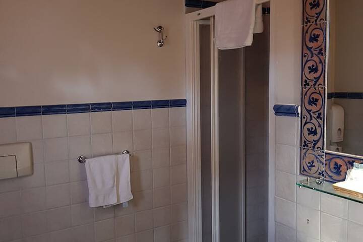 Room 25 of 72