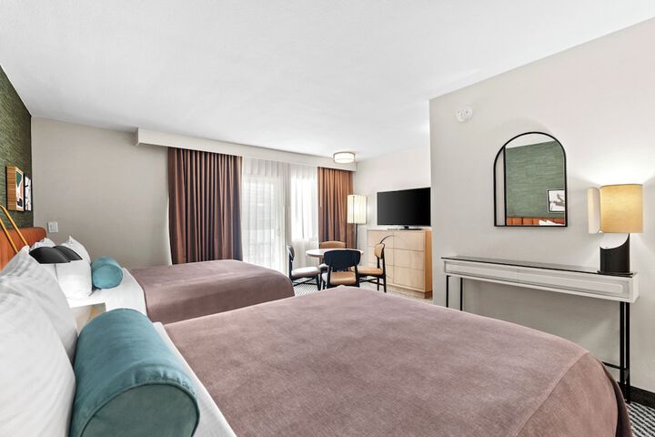Room 4 of 26