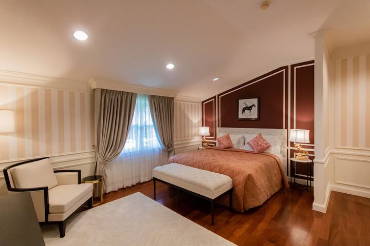 Room 41 of 228