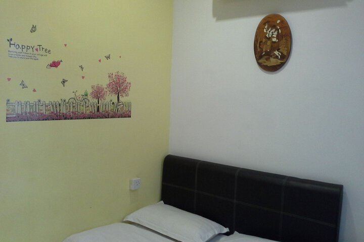 Room 12 of 51