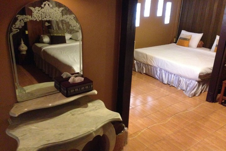 Room 15 of 161