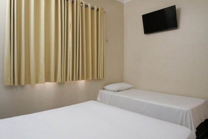Room 81 of 183