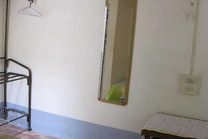 Room 14 of 36