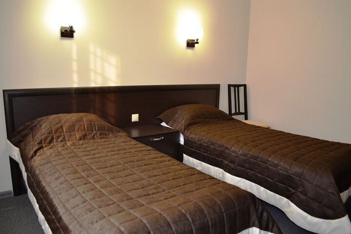 Room 7 of 65