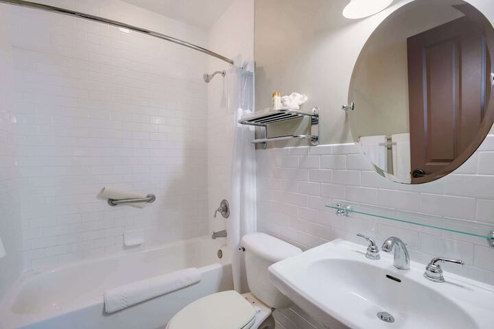 1 King Bed Accessible (1 of 8)