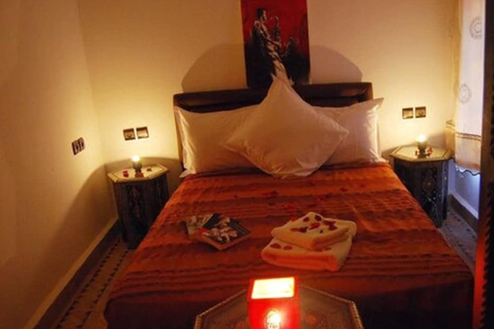Room 9 of 27