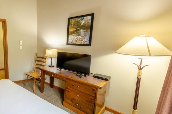 Room 51 of 266