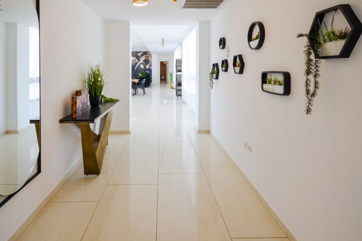 Room 165 of 315