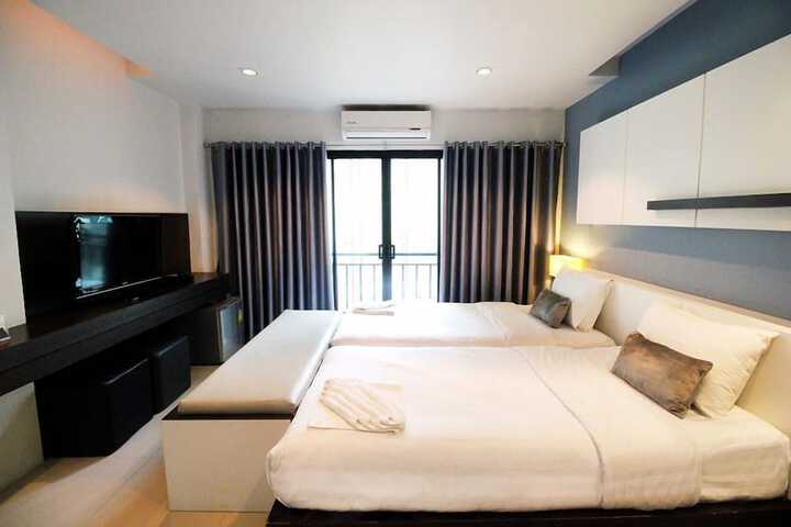 Room 13 of 48