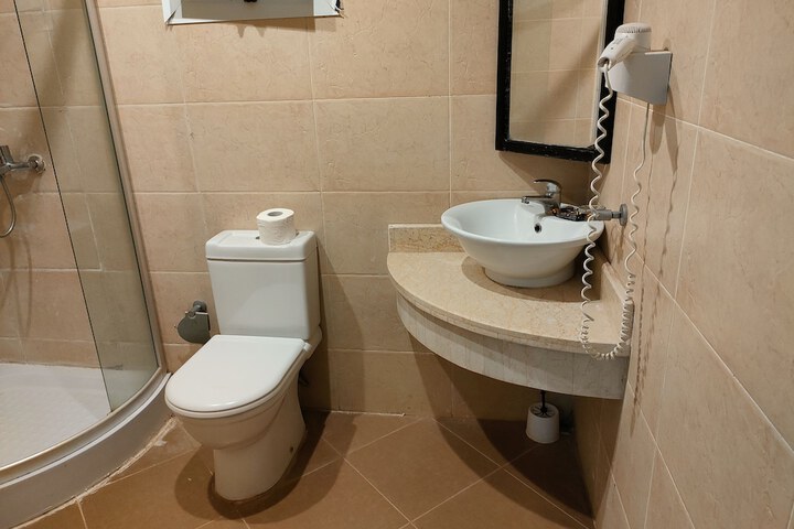 Room 19 of 41