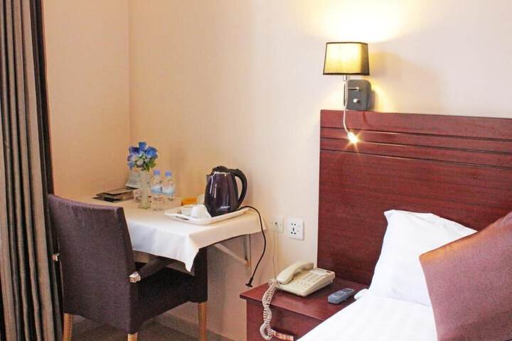 Room 4 of 43