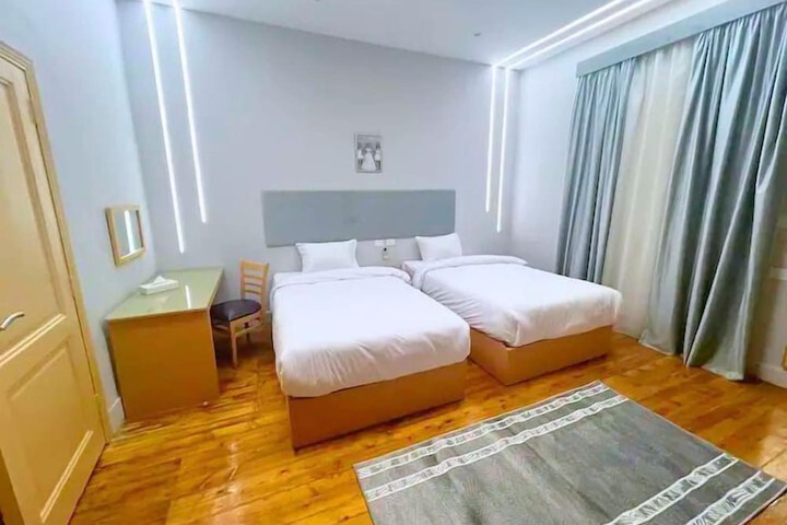 Room 29 of 39
