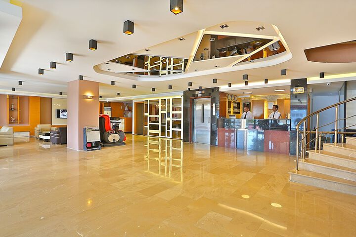 Hotel Interior 4 of 84