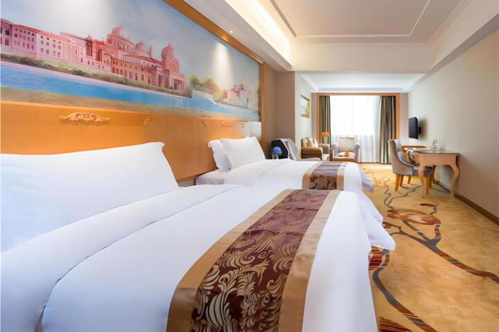 Vienna 3 Best Shenzhen Dalang Commercial Centre