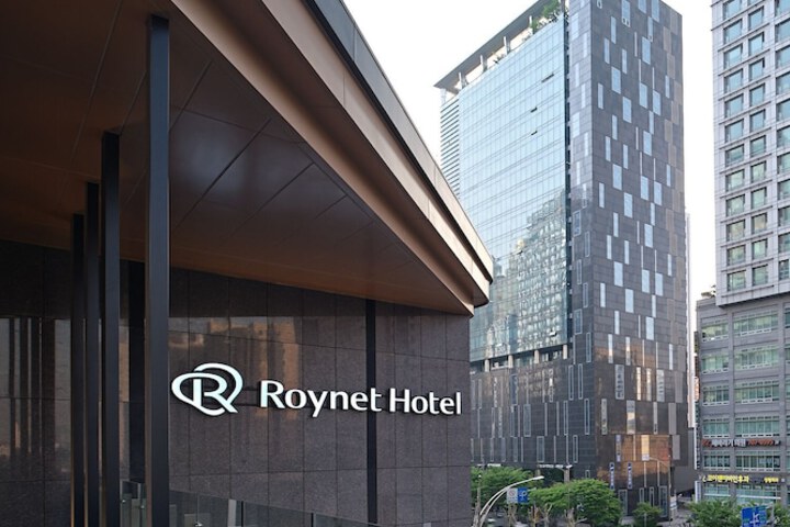 Hotel 143 of 158