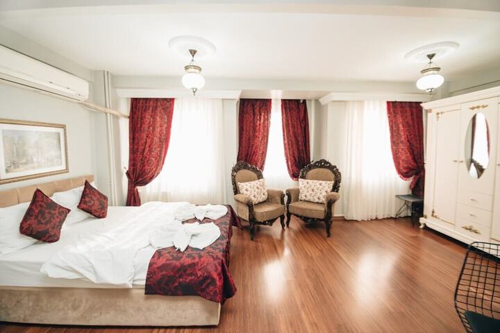 Room 16 of 45