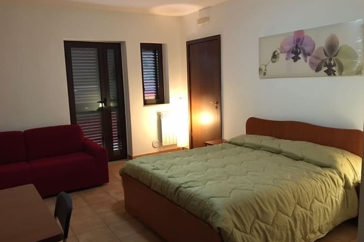 Room 8 of 31