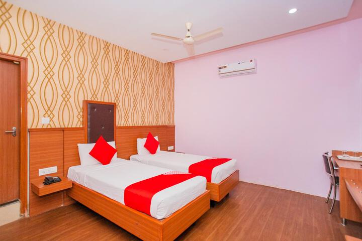 Room 2 of 6