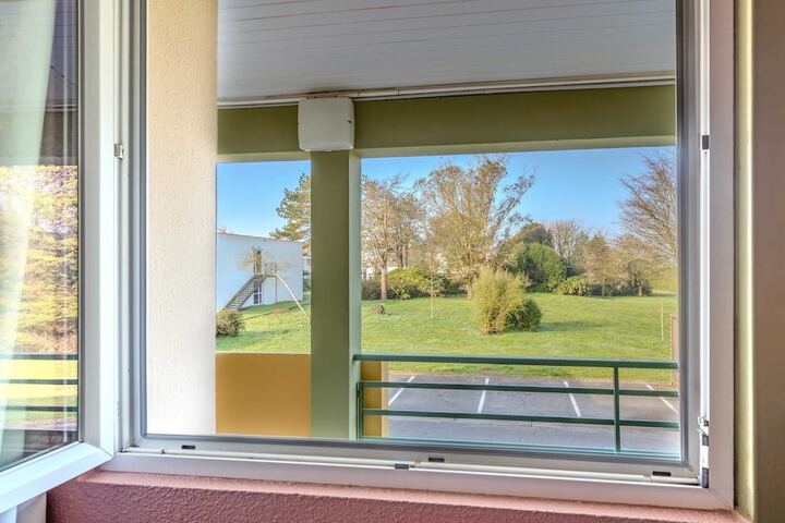 Room 7 of 24