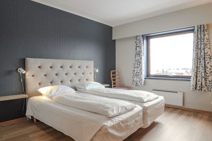 Room 10 of 53