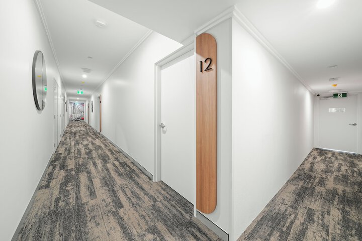 Ballroom/Hall 64 of 76