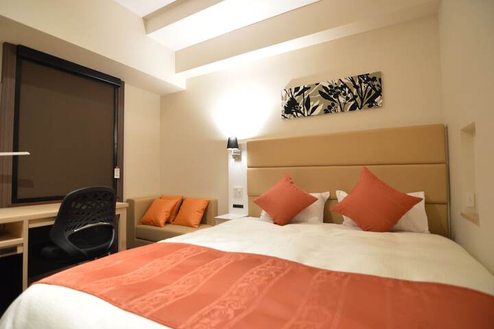 Room 7 of 70
