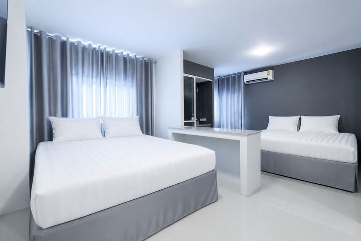 Room 18 of 50