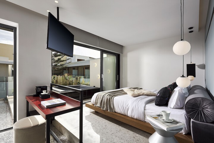 Room 25 of 145