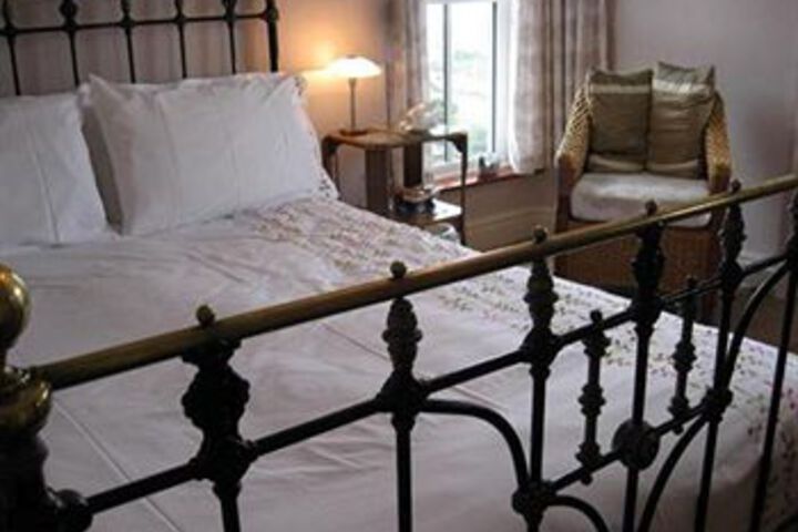 Room 16 of 31