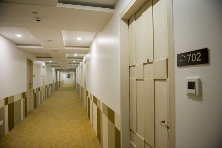 Ballroom/Hall 118 of 129
