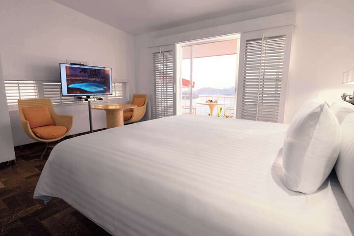 Room 21 of 132