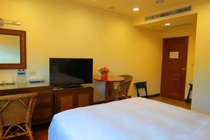 Room 29 of 154