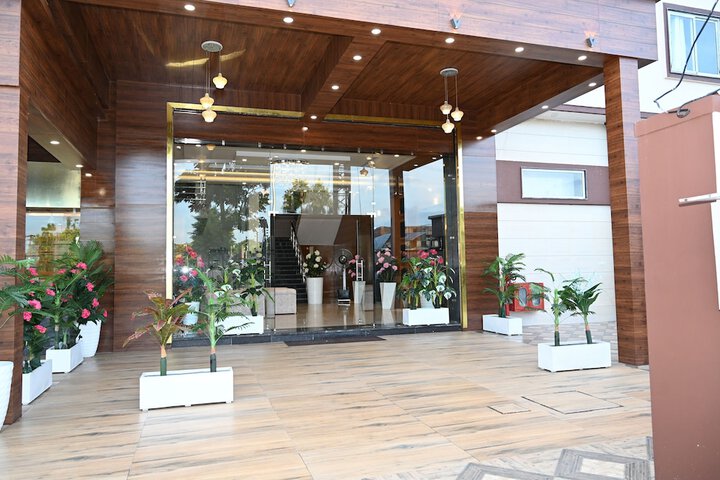 Hotel 2 of 123