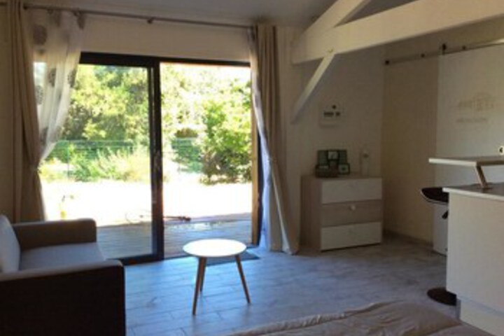 Room 16 of 16