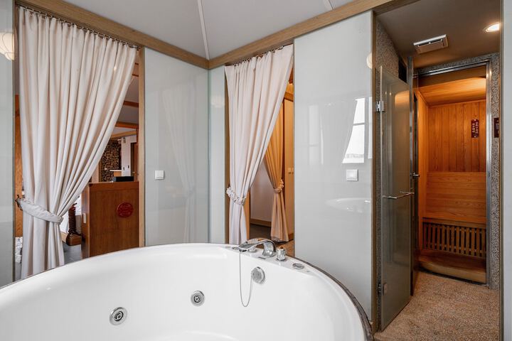Bath Photo