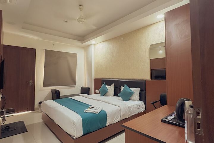 Room 19 of 39