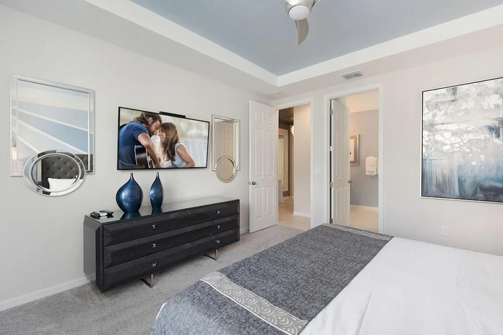Room 5 of 27