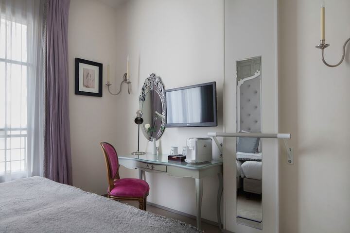 Room 14 of 71