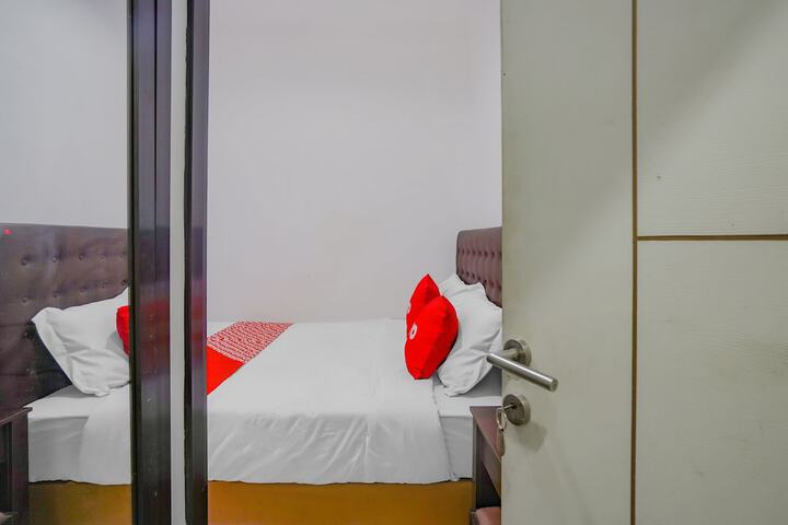 Room 18 of 22