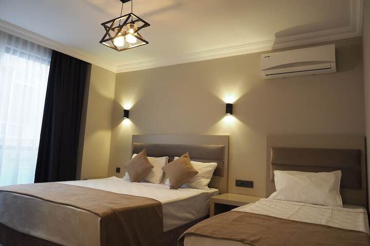 Room 7 of 82