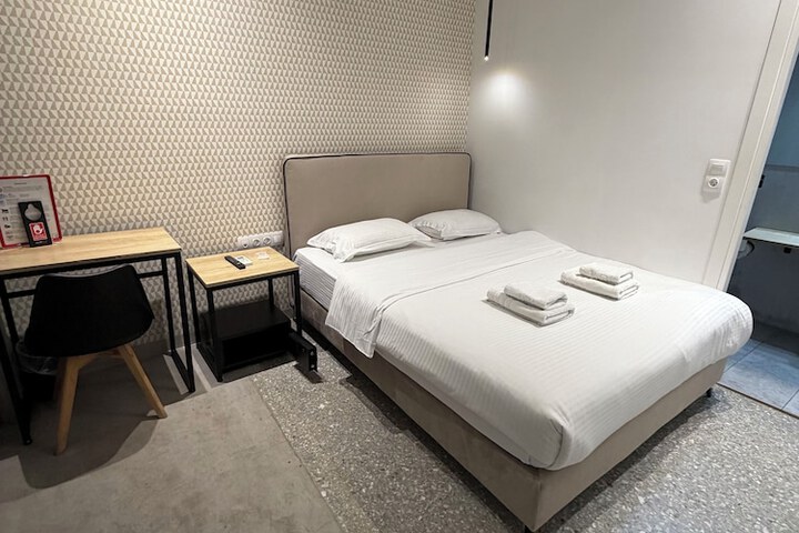 Room 11 of 86